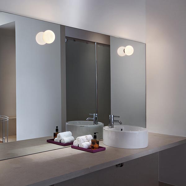 Aplica Mini Glo-Ball C/W / Montaj Pe Oglinda F4190009 Lucente - Home & Lighting